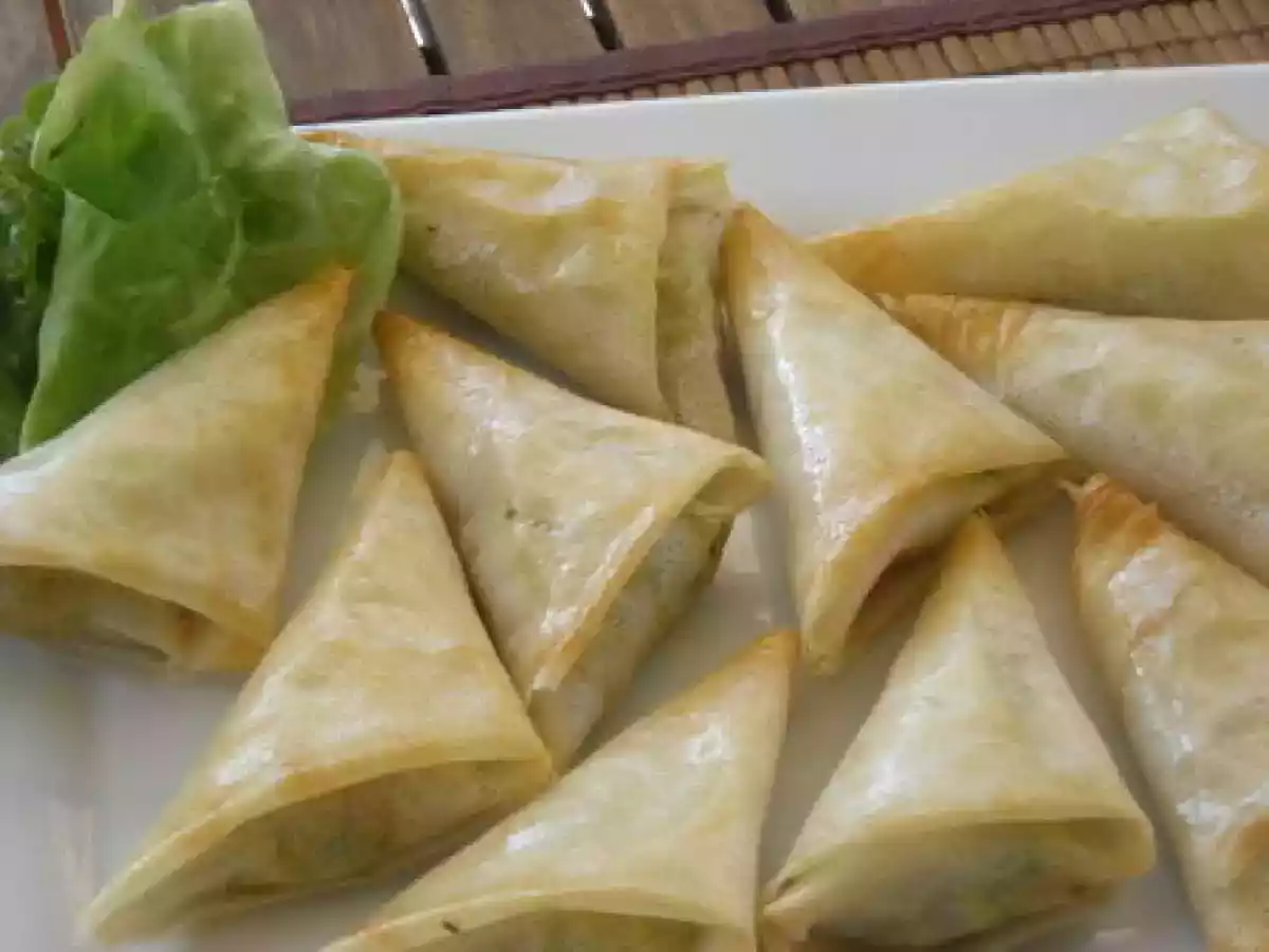 SAMOUSSAS AU CRABE ET AUX PETITS LEGUMES EPICES