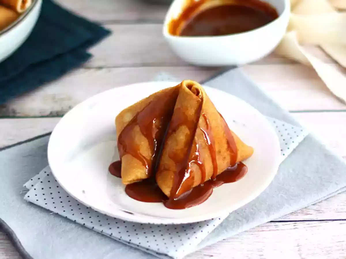 Samoussas de crêpes aux pommes caramélisées