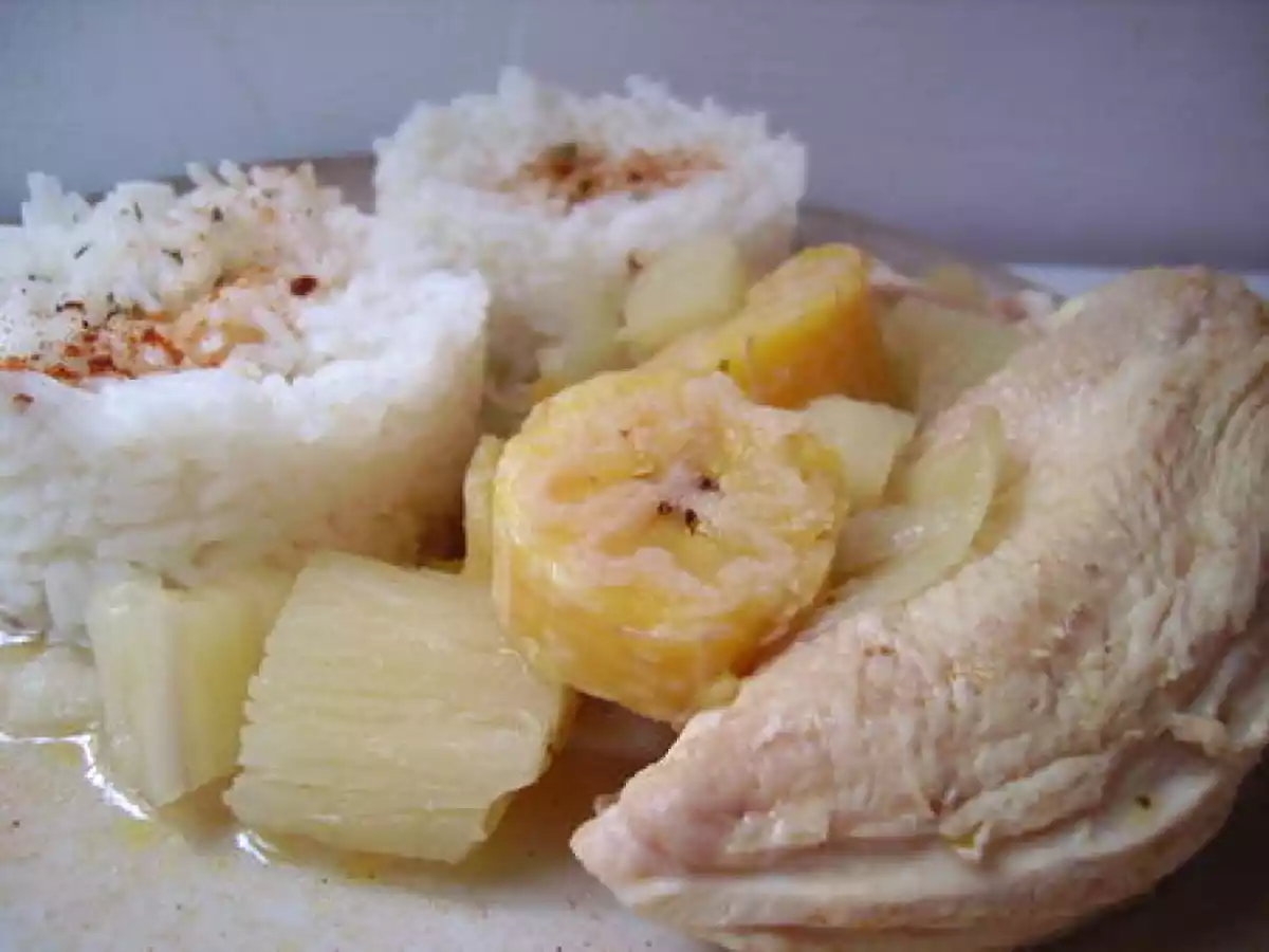 SANCOCHO DE POLLO / RAGOÛT DE POULET