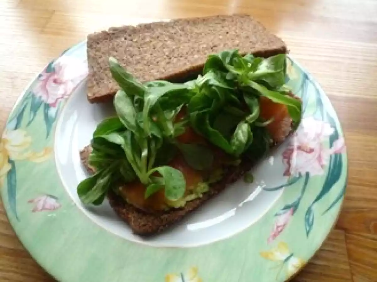 SANDWICH A LA TRUITE FUMEE - photo 2