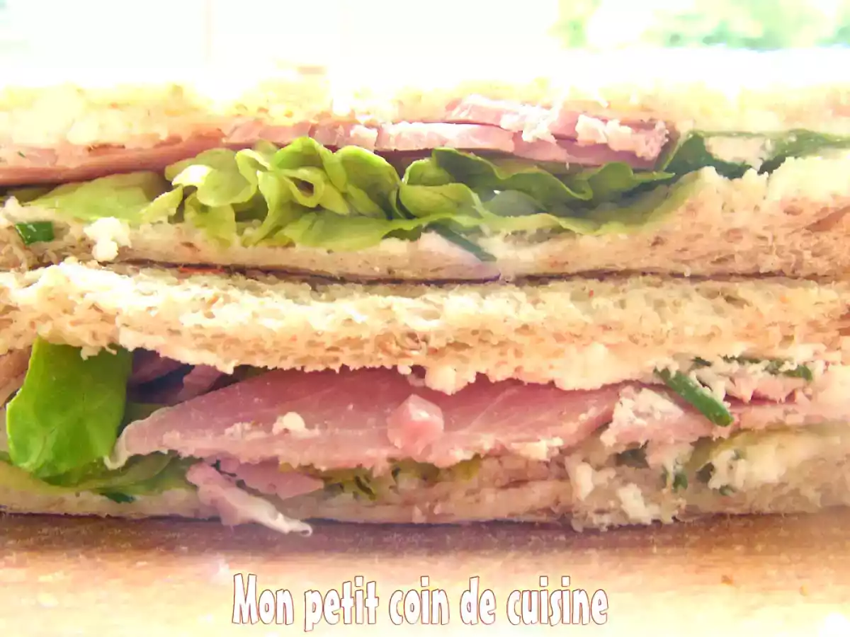 Sandwich au jambon et fromage frais et sandwich au thon