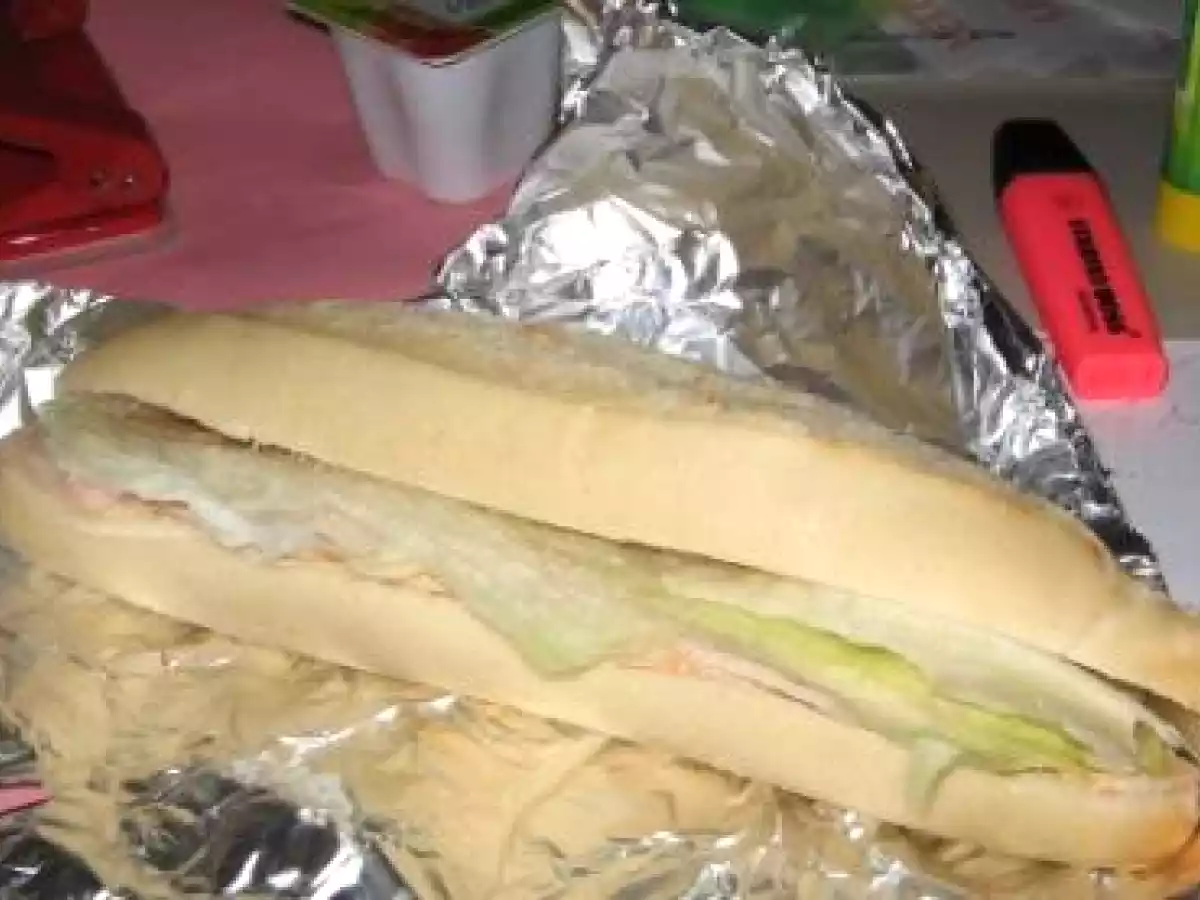 Sandwich de poulet à l?estragon