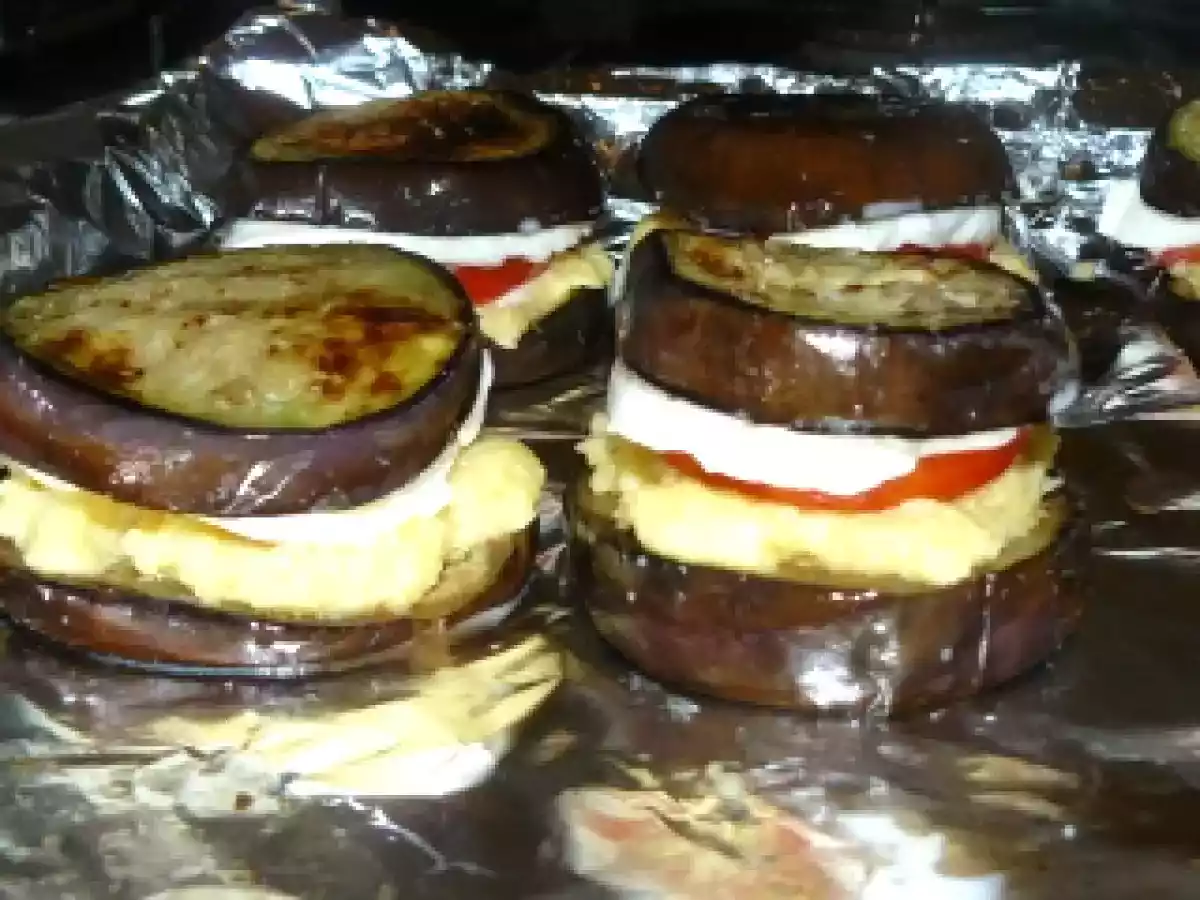 Sandwiches aubergines polenta et plein d?autres bonnes choses.