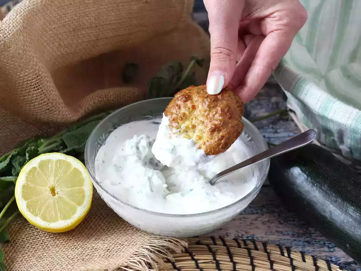 Sauce au yaourt, feta, citron et menthe super fraiche! - photo 2