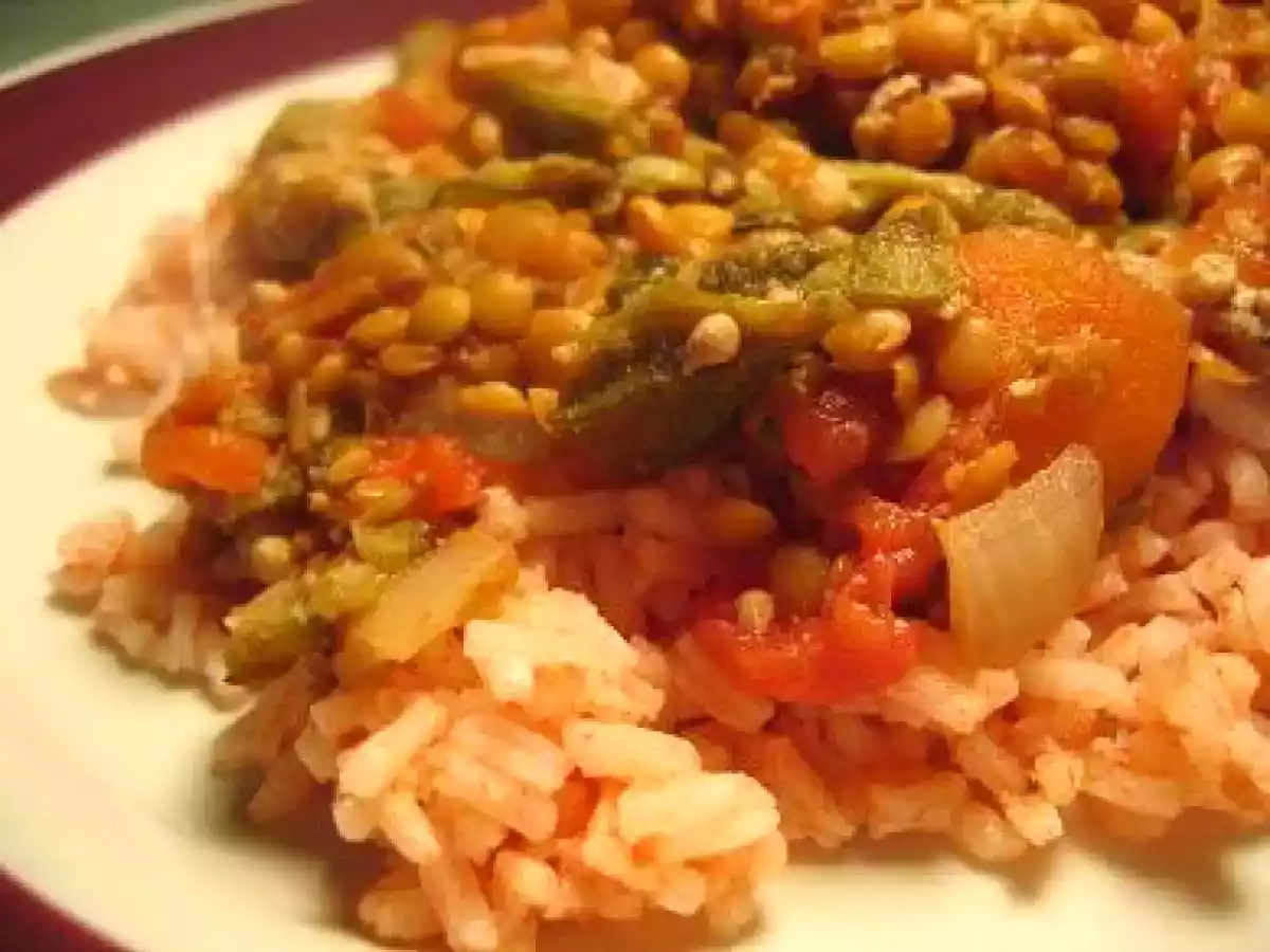 Sauce tomate aux lentilles et aux gombos