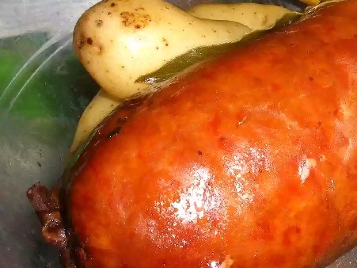 Saucisse de Morteau au bouillon de boeuf