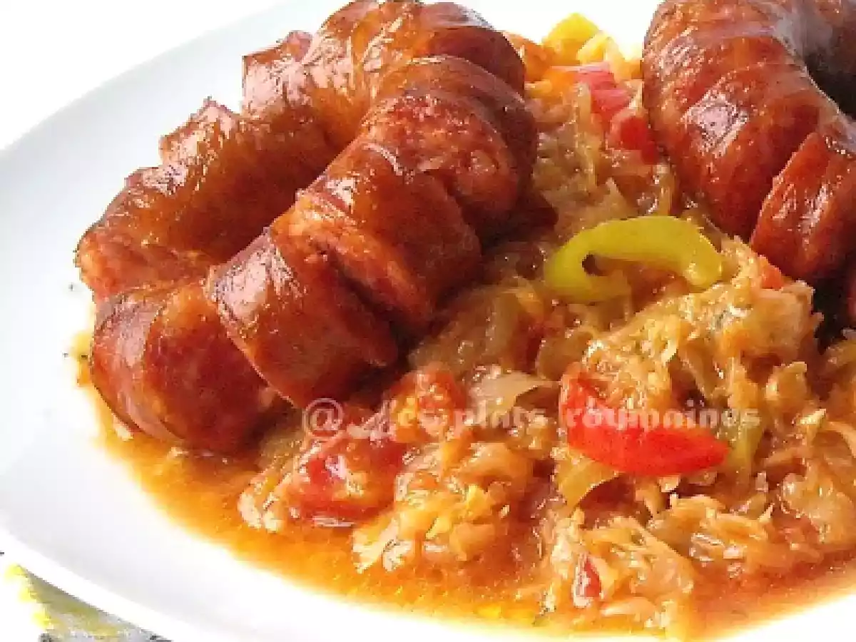 Saucisses frits sur lit de Chou braisé - photo 2
