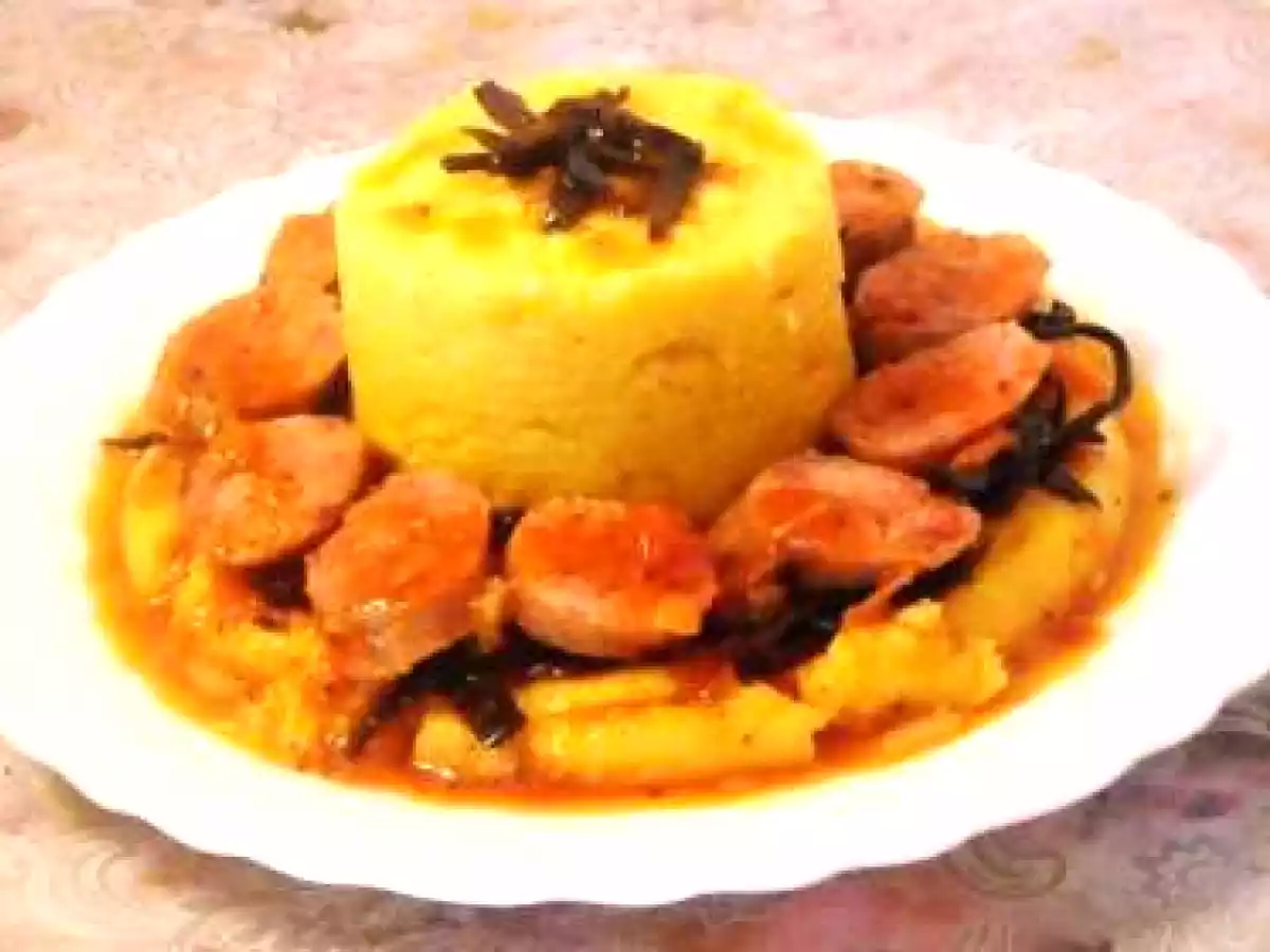 Saucisson à la Polenta / à la Mamaliga