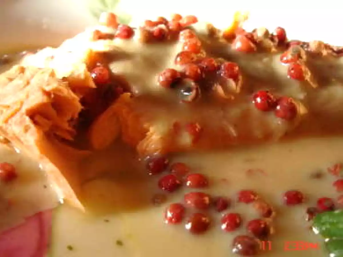 Saumon Argenté du pacifique sauce aux Baies Roses