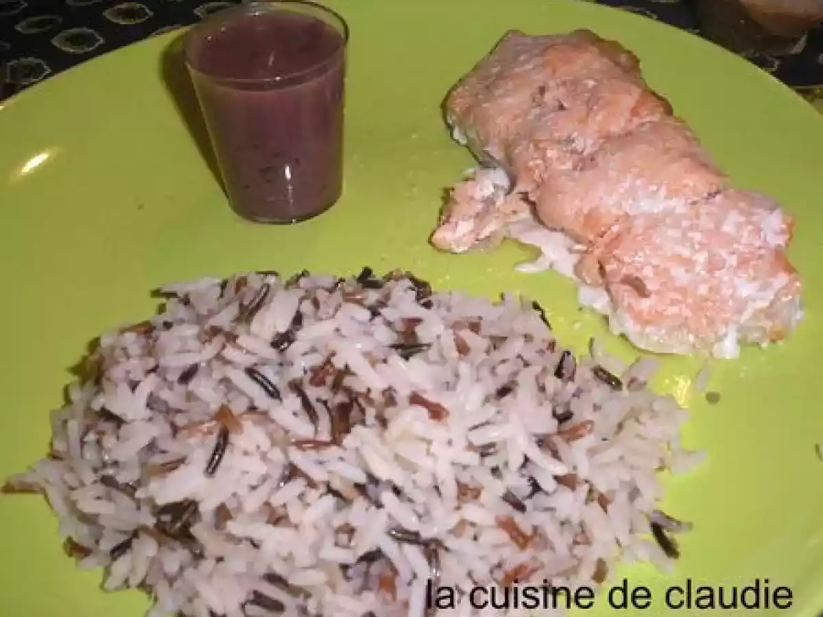 Saumon au lard et sa sauce au vin de sophie dudemaine