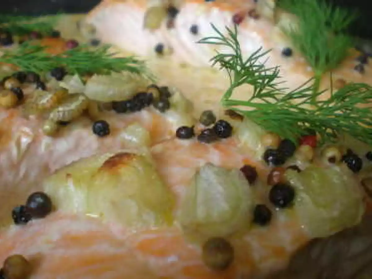 SAUMON AUX 5 POIVRES