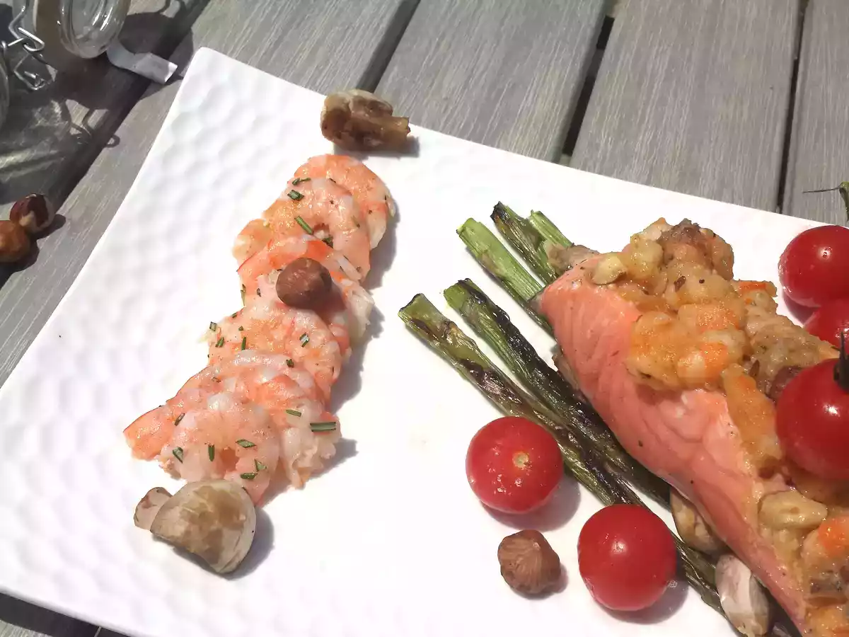 Saumon et légumes en papillote, crumble de crevettes et carpaccio de crevettes - photo 4
