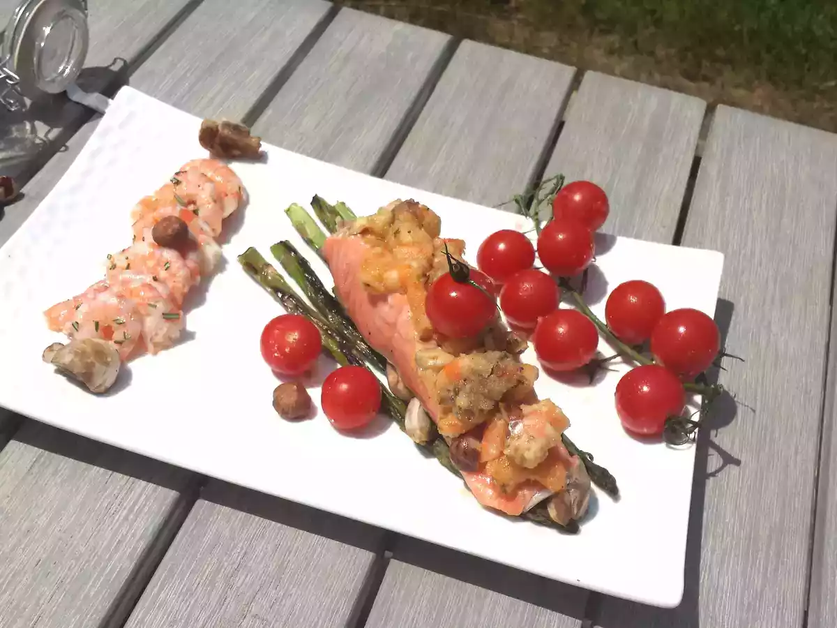 Saumon et légumes en papillote, crumble de crevettes et carpaccio de crevettes - photo 5