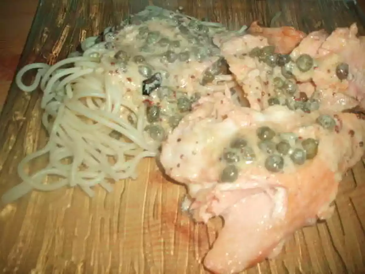 Saumon et sa sauce aux deux moutardes et aux câpres