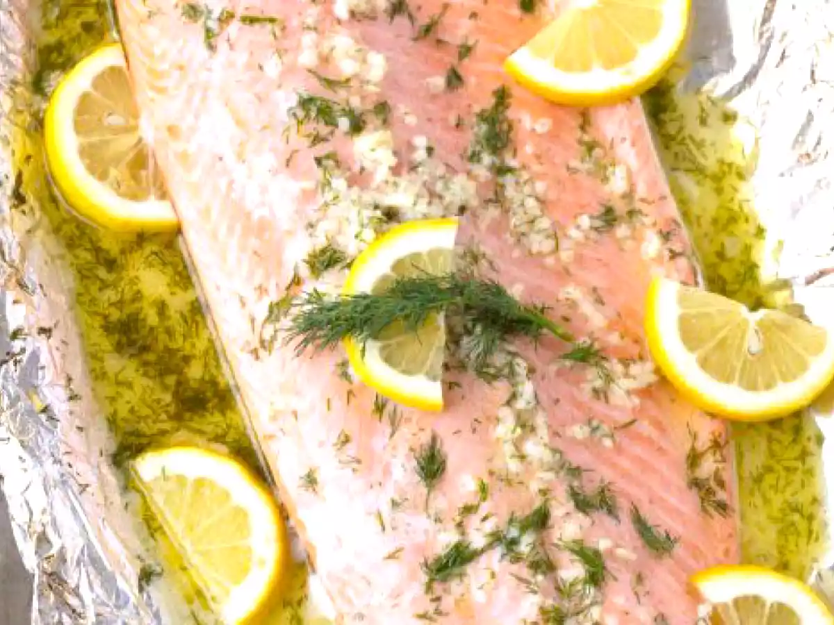 Saumon facile au citron, aneth et ail