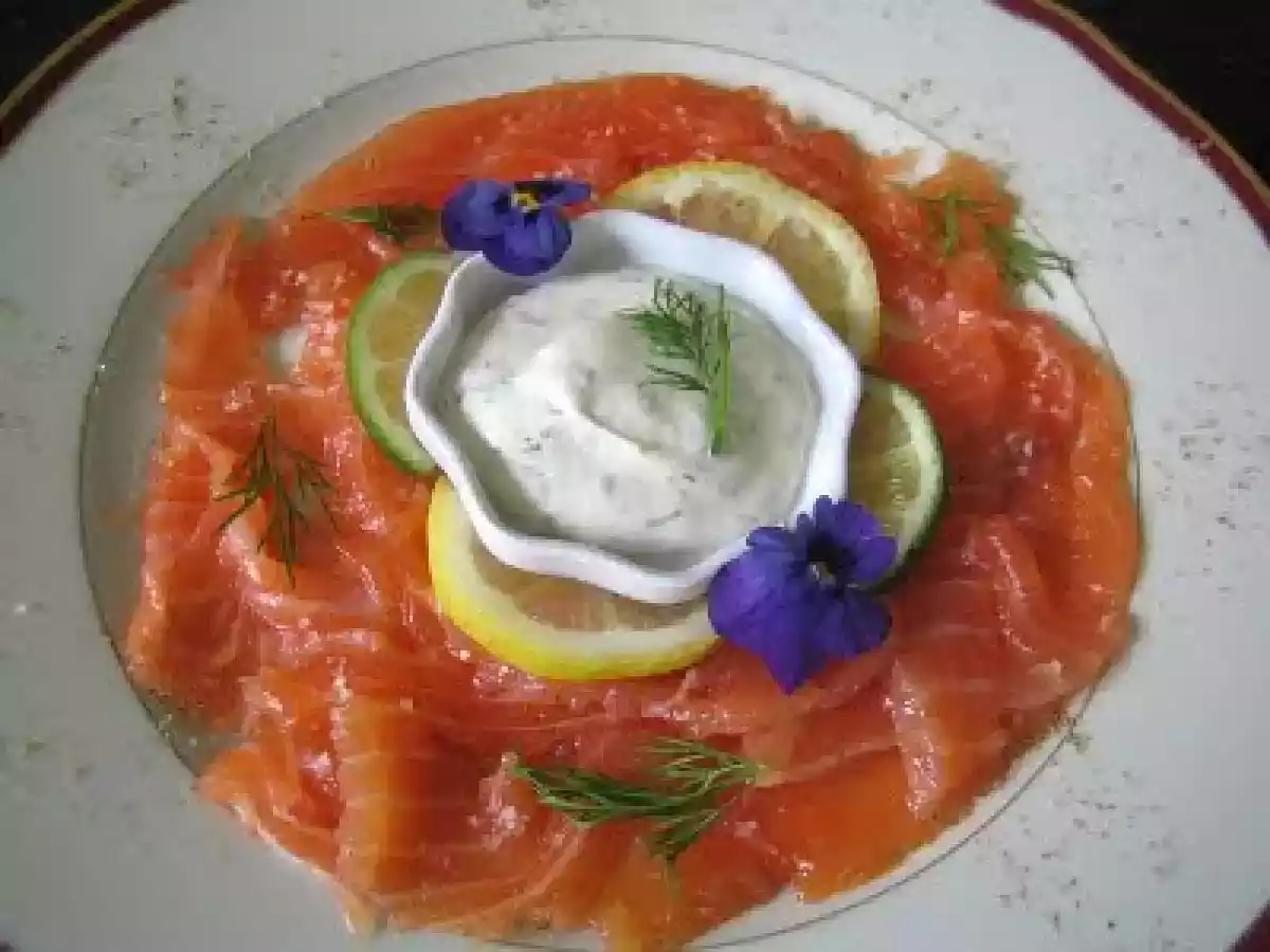 SAUMON GRAVLAX, EMULSION CITRONNEE A L 'ANETH!