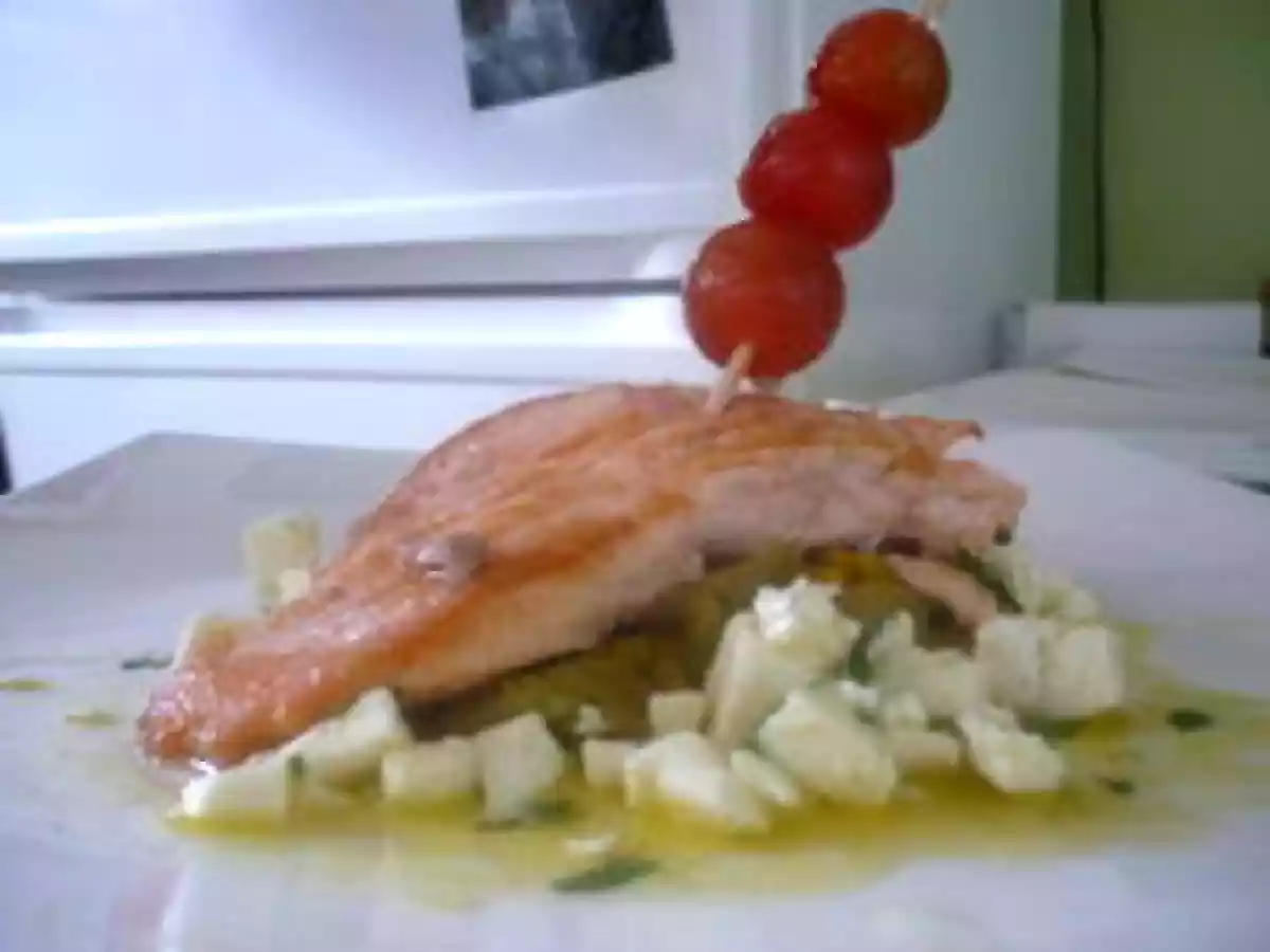 Saumon grillé et sa poêlée d'aubergine mangue à la Cyril Lignac