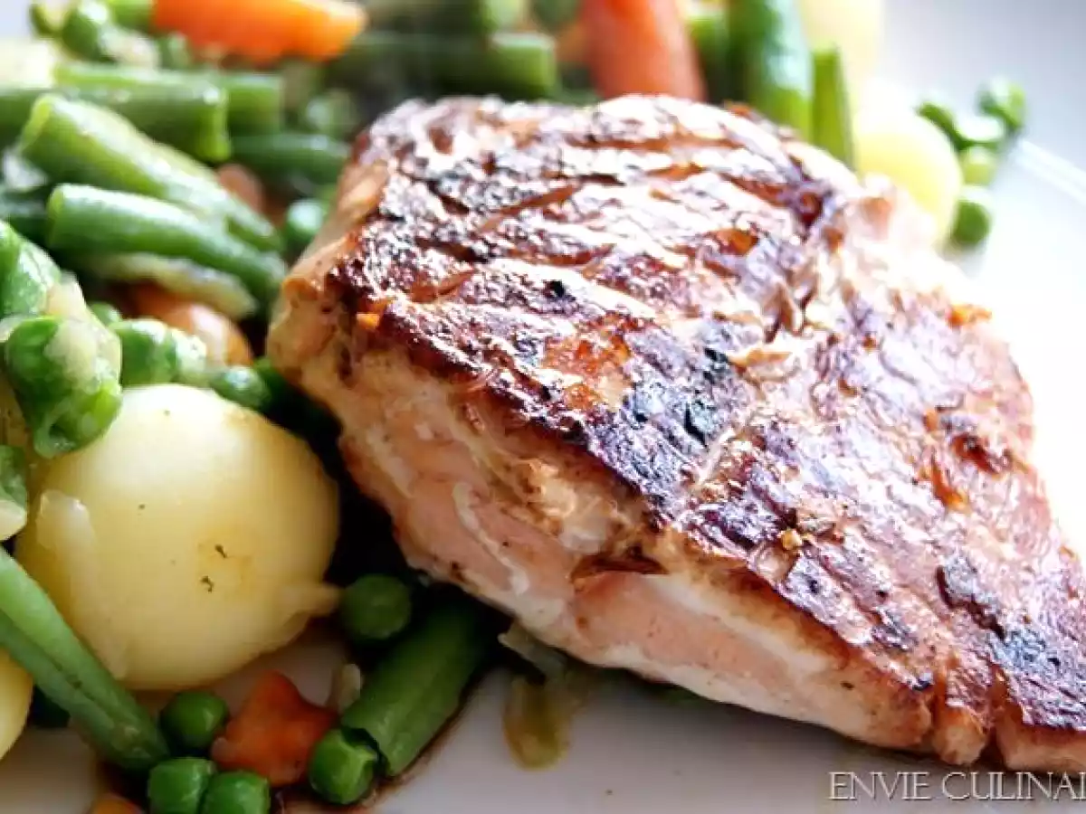 Saumon laqué et sa jardinière de légumes