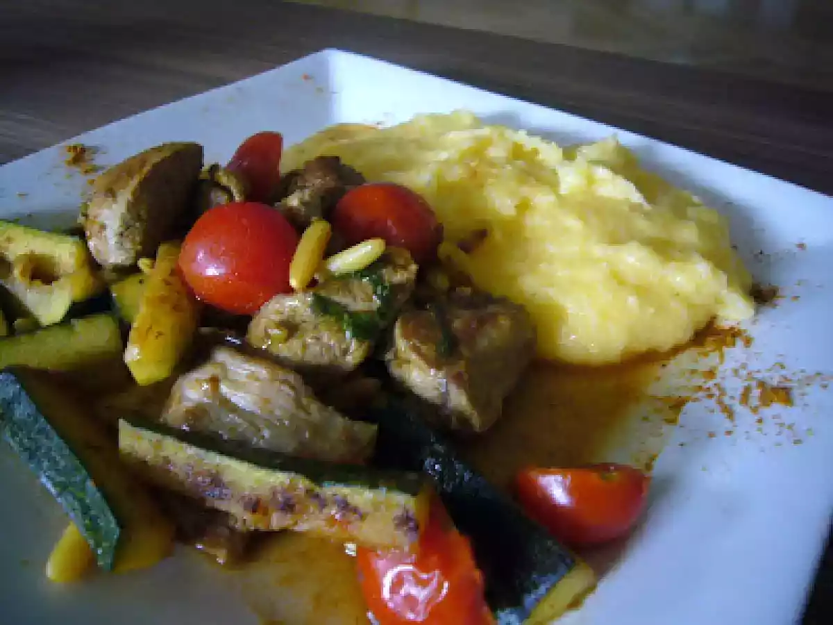 Sauté d'agneau express à la polenta