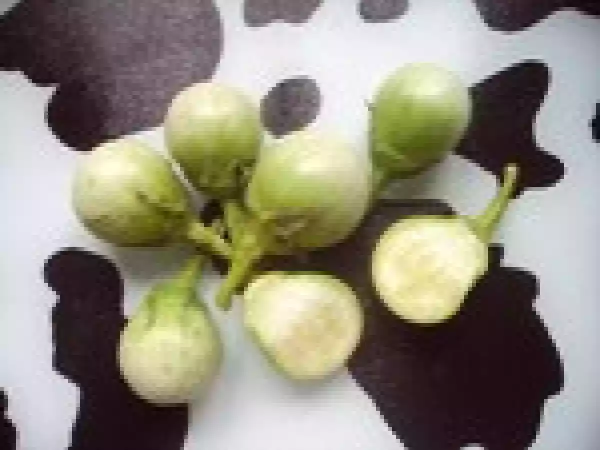 Sauté de Boeuf aux Aubergines Jaunes, Blanches et Haricots Verts Longs - photo 3