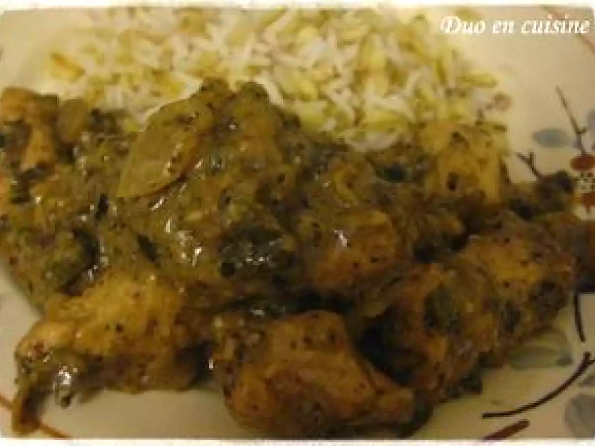 Sauté de dinde, pistaches & amandes