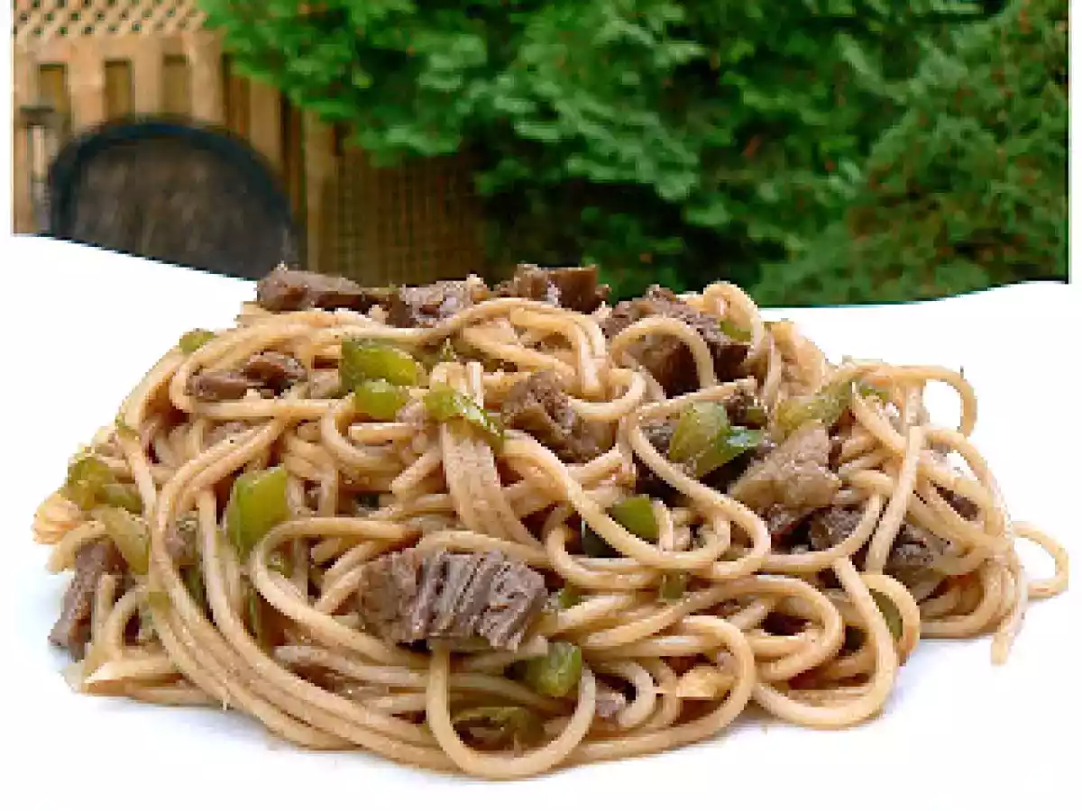 Sauté de nouilles au boeuf et au gingembre