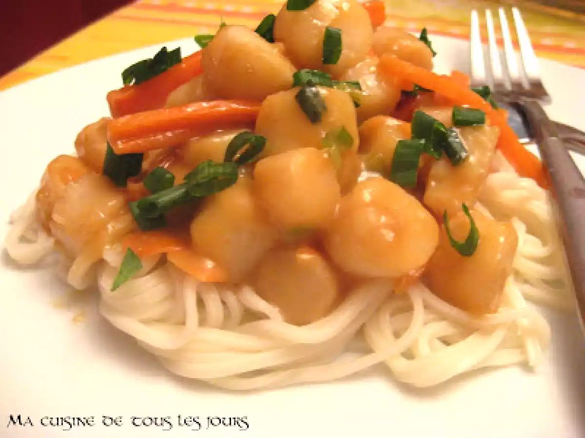 Sauté de pétoncles vietnamien