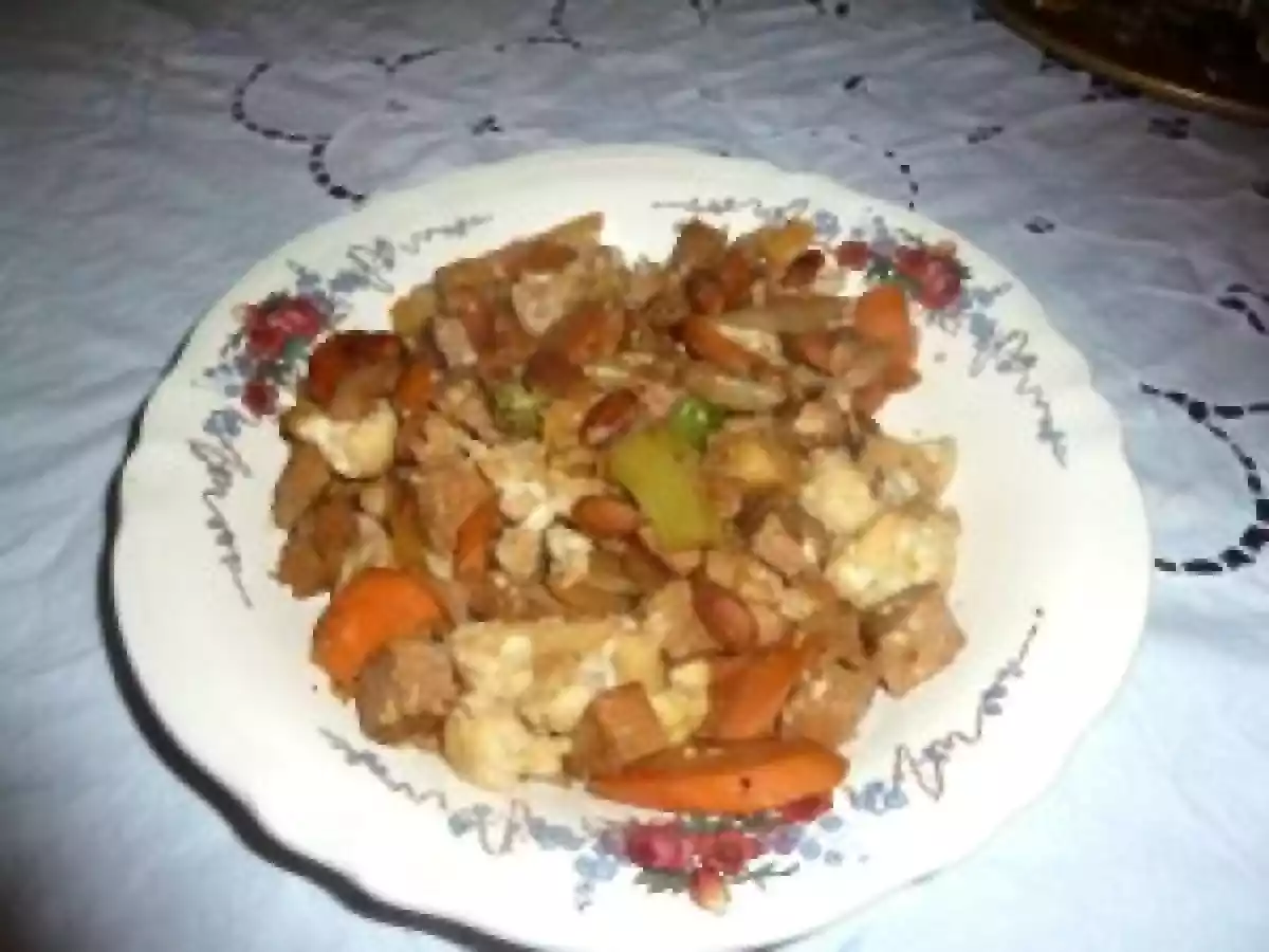 Sauté de tofu aux légumes et amandes