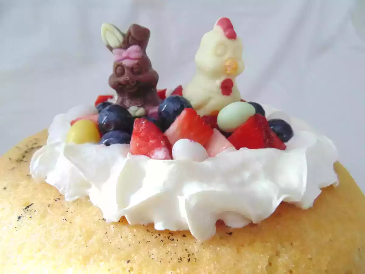 Savarin de Pâques à la vanille et aux fruits rouges - photo 3