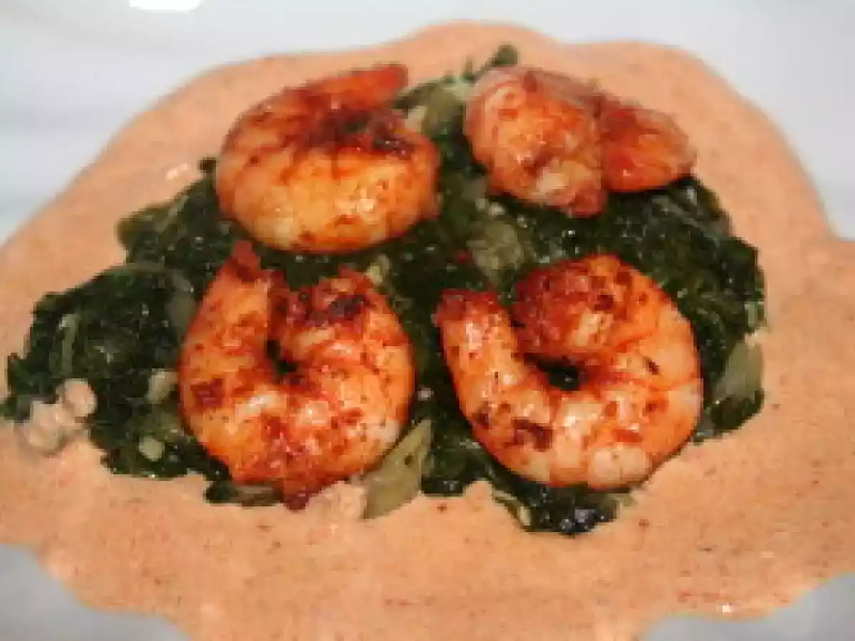 Scampis sur nid d'épinards, sauce citronnée au mascarpone