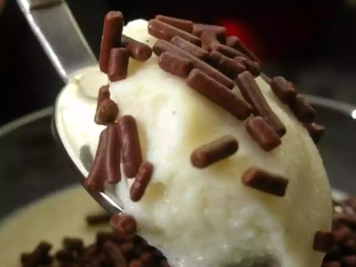 Semoule de Riz à la Vanille et Granulés de Chocolat