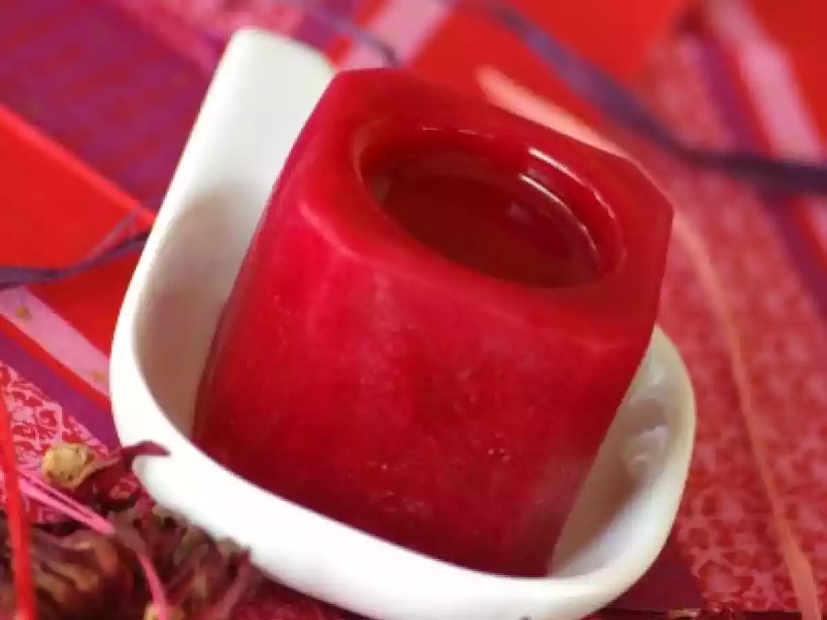 Shooter à la pomme et à l'hibiscus