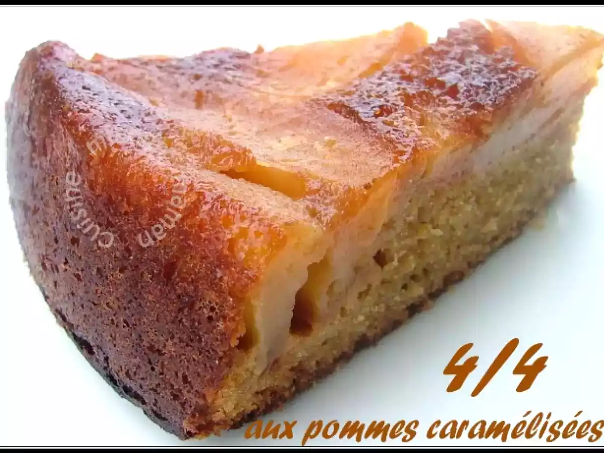 Simple, facile & délicieux quatre quarts aux pommes caramélisées