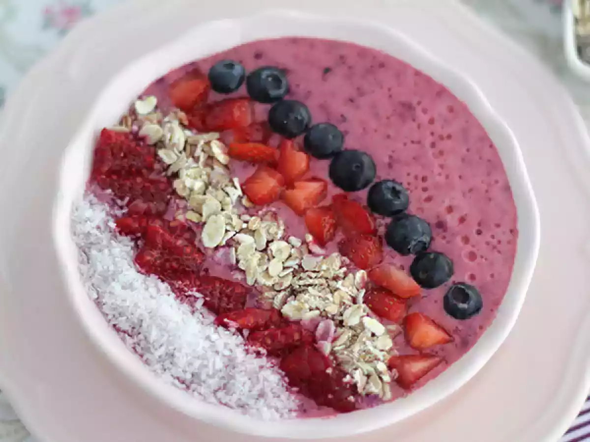 Smoothie Bowl aux fruits rouges - photo 2