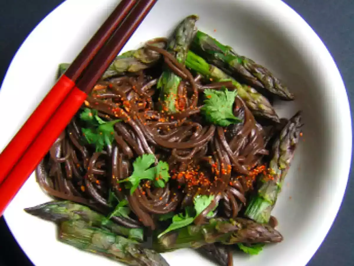 Soba sautées aux asperges