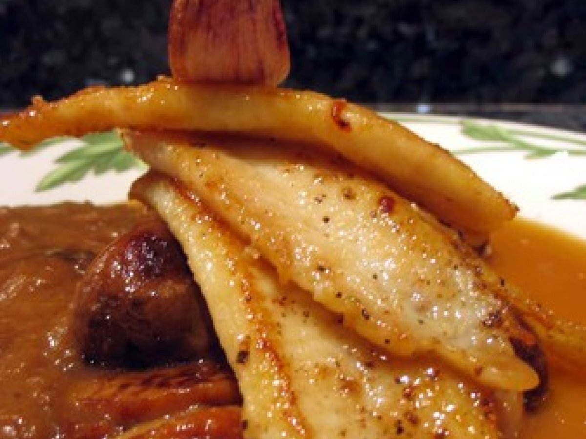 Sole poêlée purée aux cèpes et jus d'oignon d'après Régis Marcon