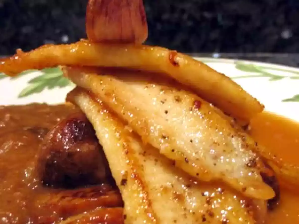 Sole poêlée purée aux cèpes et jus d'oignon d'après Régis Marcon