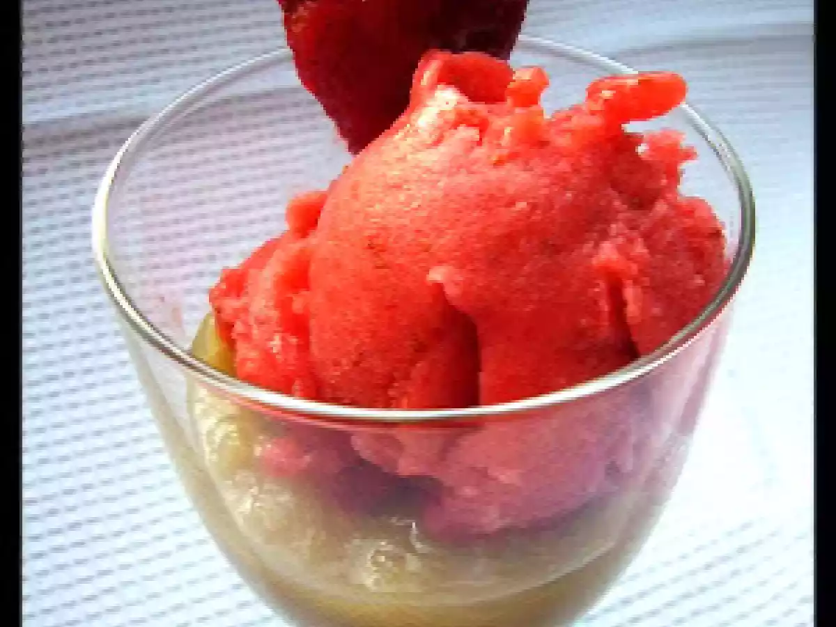 Sorbet aux fraises et sa compote de rhubarbe