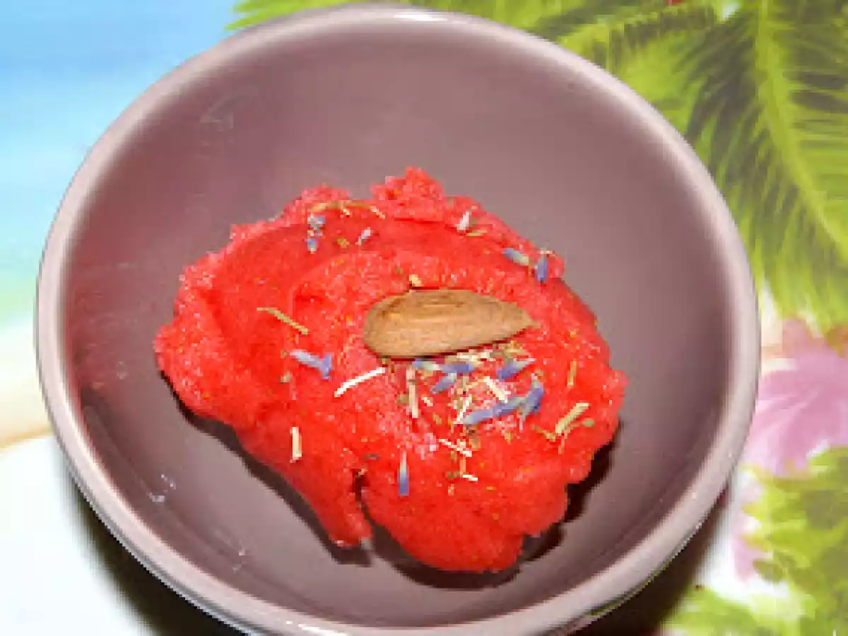 Sorbet fraise parfumé à la lavande