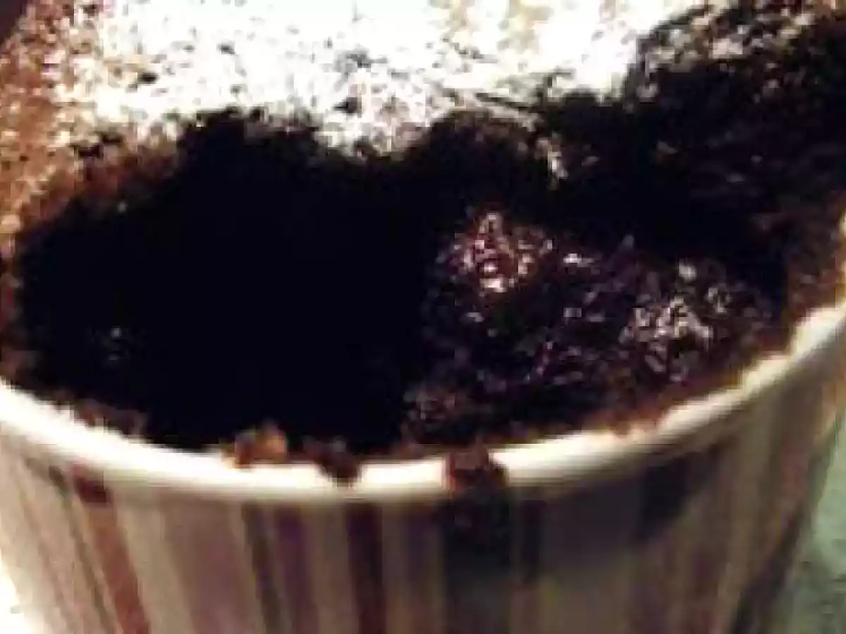 Soufflé au chocolat noisette