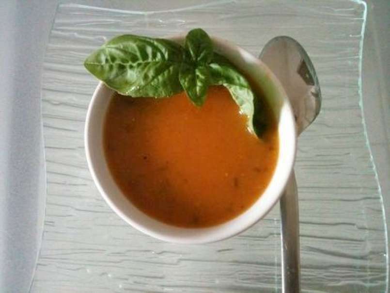 Soupe à la tomate et au basilic (Maroc)