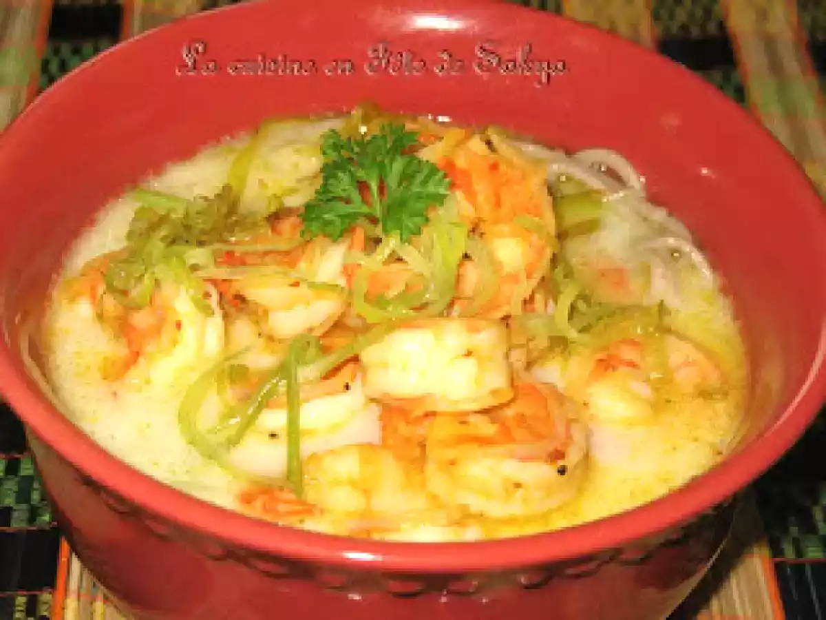 Soupe aux Crevettes, au Porc et au Lait de Coco