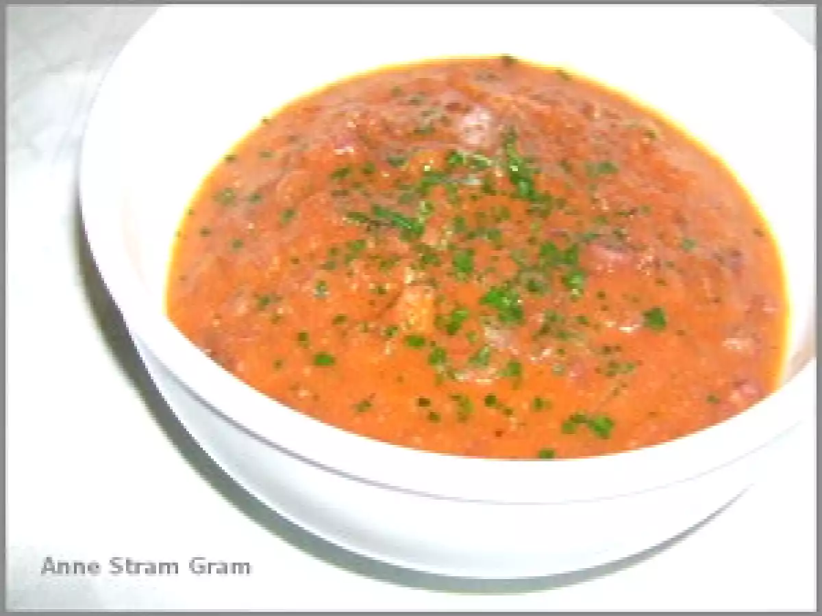 Soupe aux haricots noirs d'inspiration mexicaine