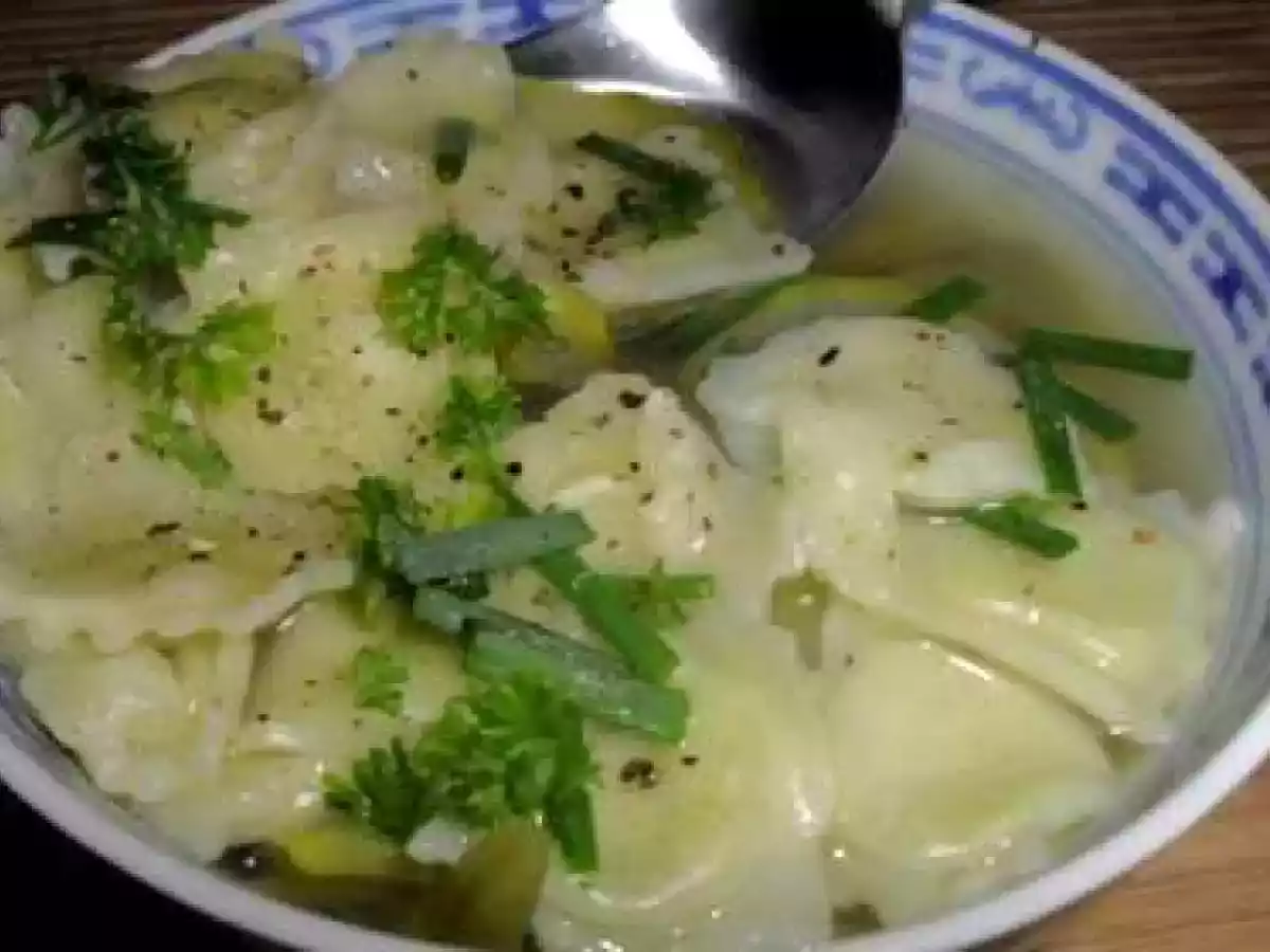 Soupe aux Légumes Verts et Ravioles - photo 2