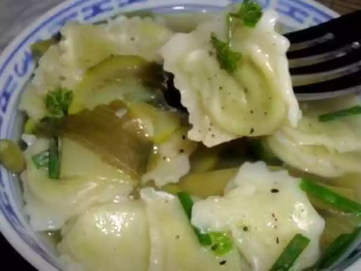 Soupe aux Légumes Verts et Ravioles - photo 3