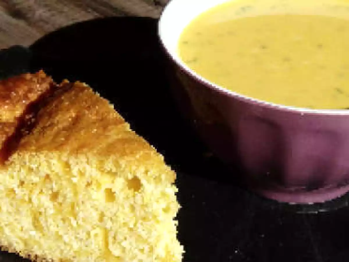Soupe d'automne au butternut et pain de maïs
