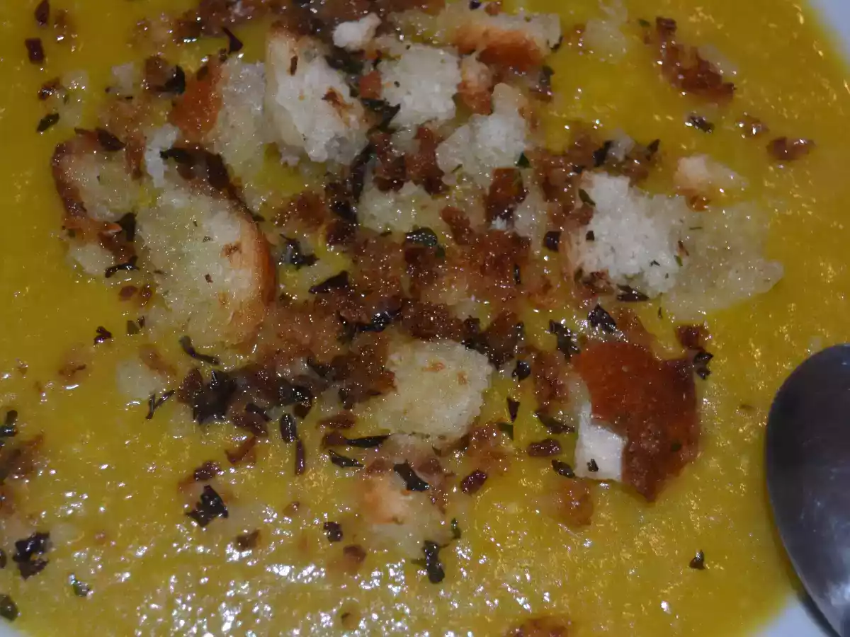 Soupe d'Emma ( aux croutons persillé ) - photo 2