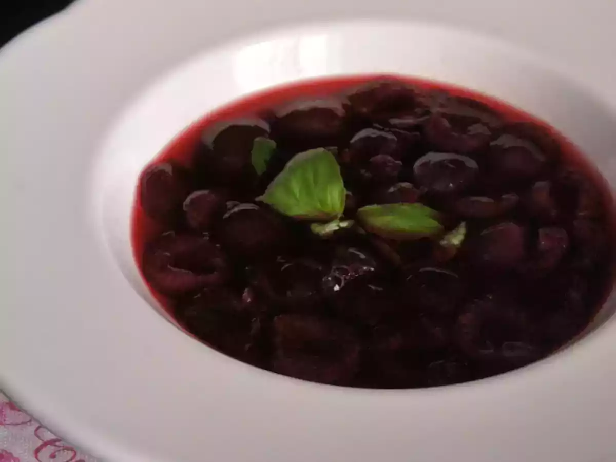 Soupe de cerises au basilic - photo 3