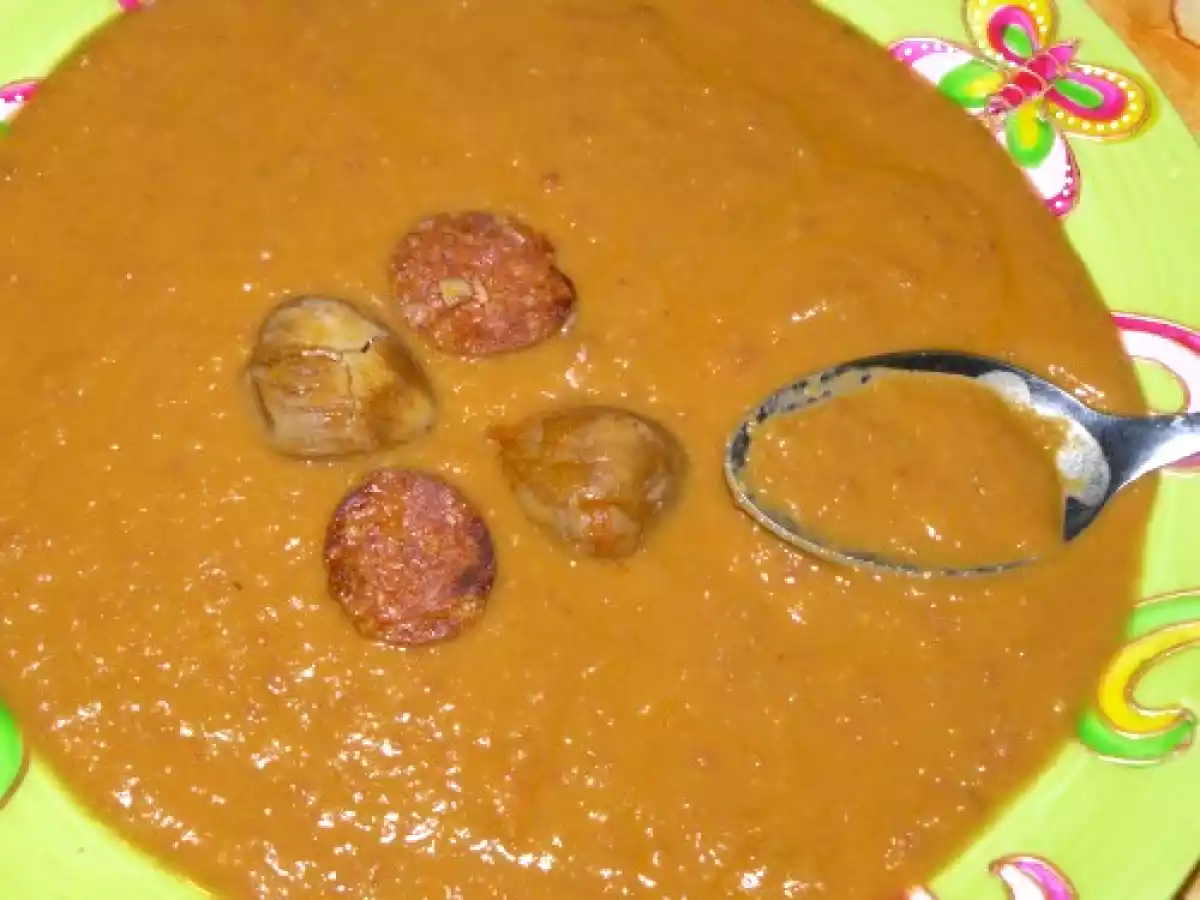 Soupe de châtaignes au chorizo