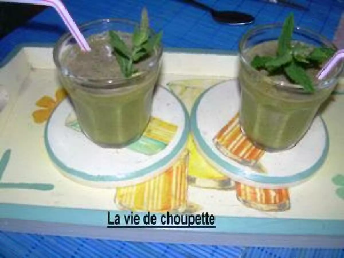 SOUPE DE CONCOMBRE AUX FINES HERBES